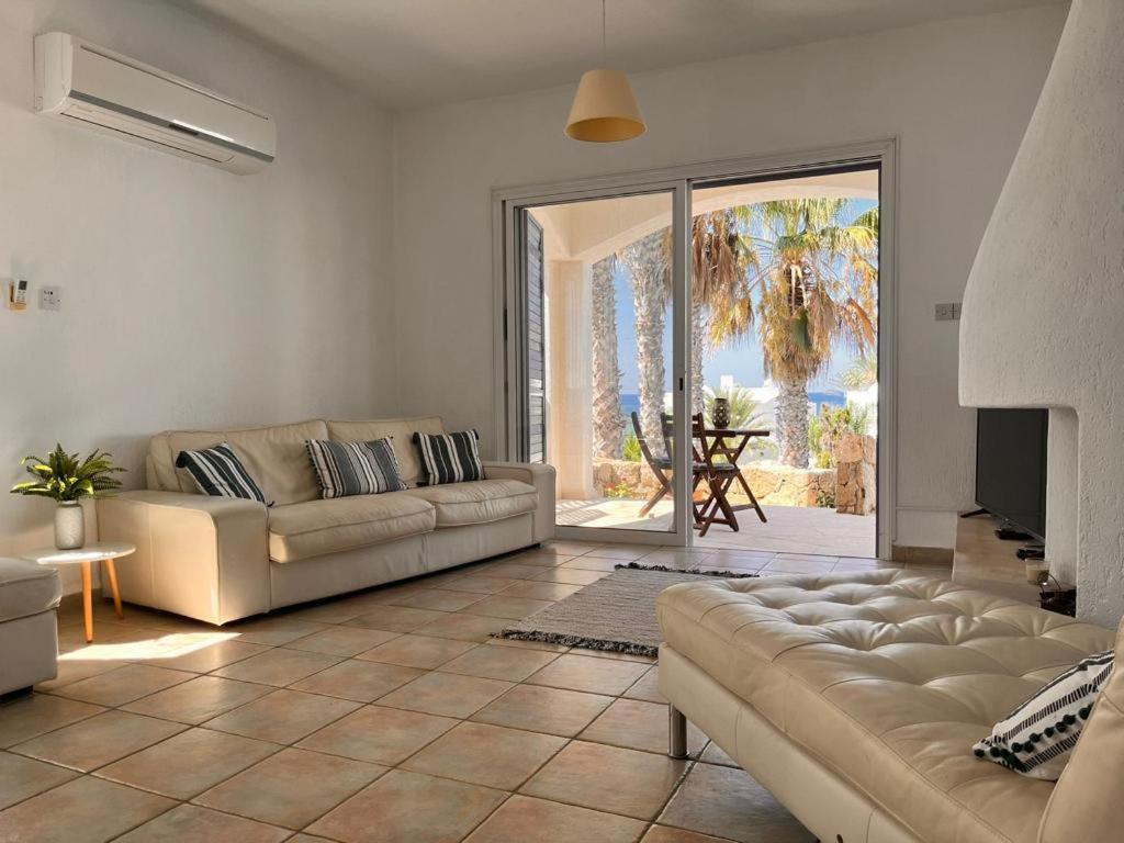 Sky Villa Pafos Exterior foto